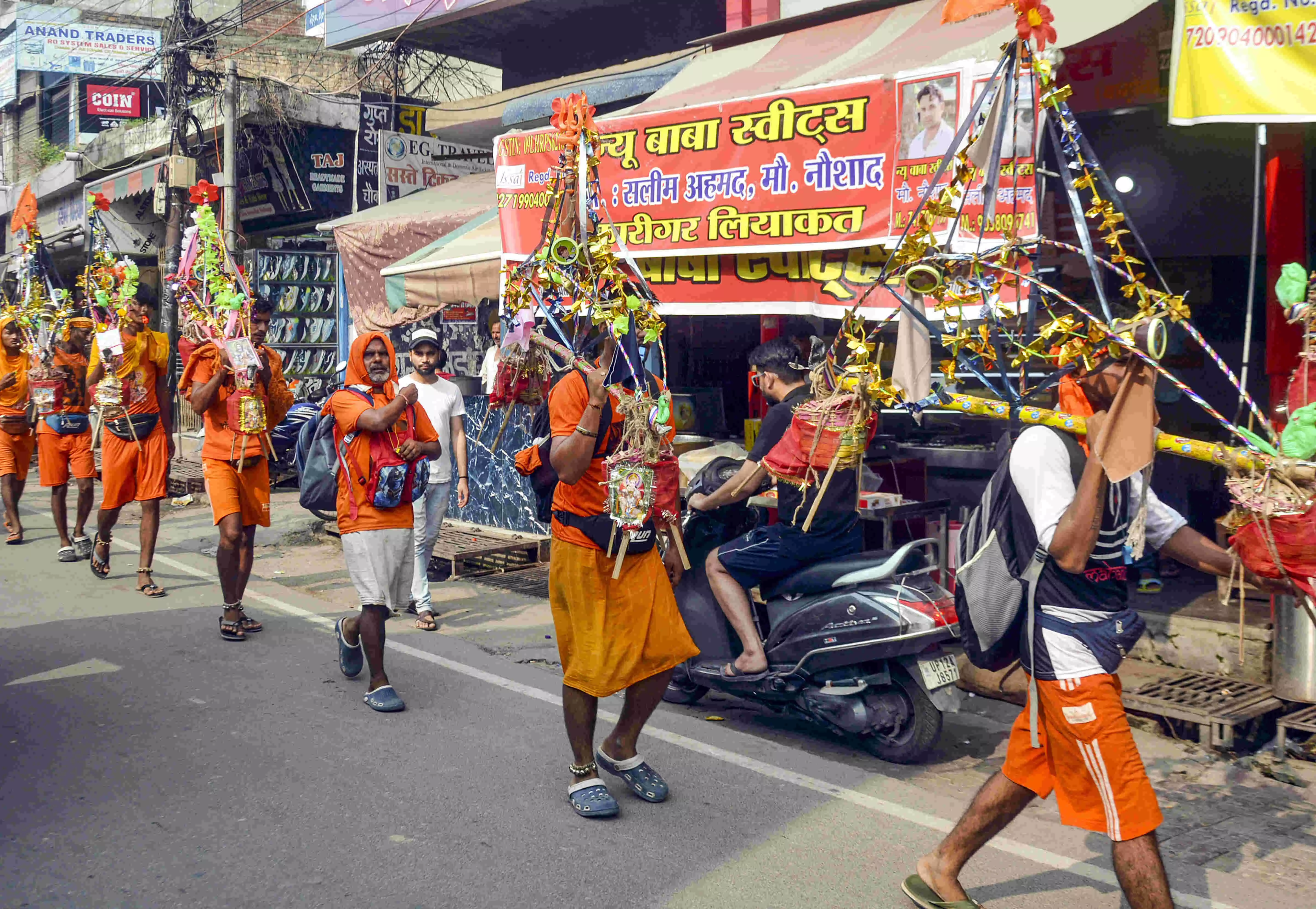 SC extends stay on order over eateries along Kanwar Yatra